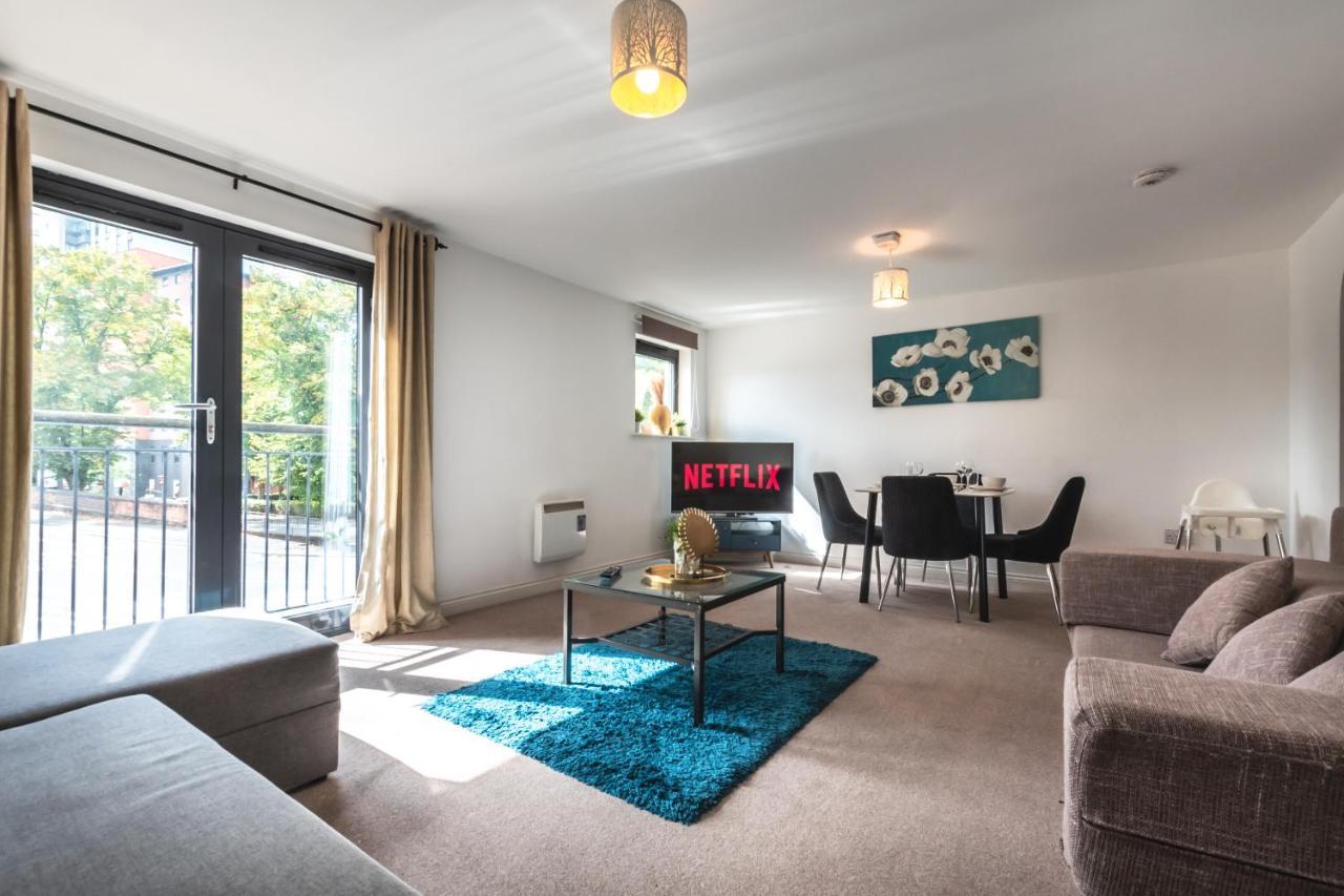 Best Price! Large Spacious 2 Bed Apartment - King Size Or Single Beds, Sofabeds, Smart Tvs, Free Parking Southampton Eksteriør billede