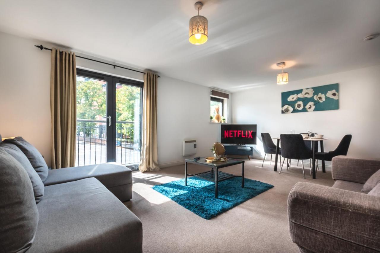 Best Price! Large Spacious 2 Bed Apartment - King Size Or Single Beds, Sofabeds, Smart Tvs, Free Parking Southampton Eksteriør billede