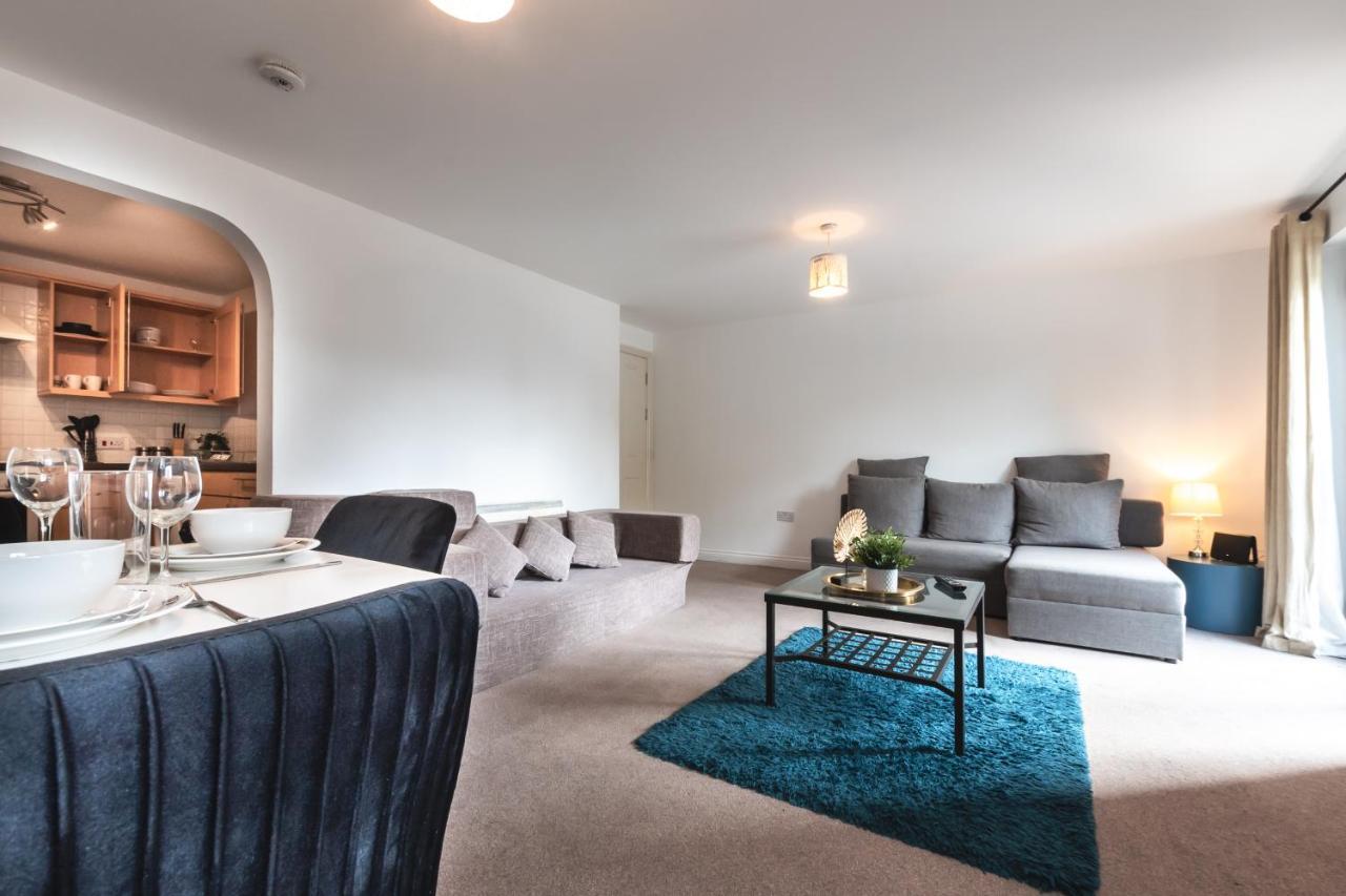 Best Price! Large Spacious 2 Bed Apartment - King Size Or Single Beds, Sofabeds, Smart Tvs, Free Parking Southampton Eksteriør billede