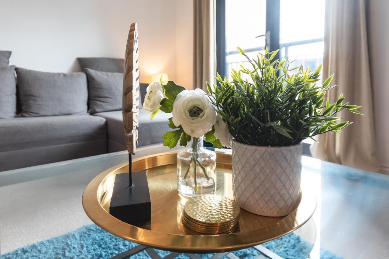 Best Price! Large Spacious 2 Bed Apartment - King Size Or Single Beds, Sofabeds, Smart Tvs, Free Parking Southampton Eksteriør billede