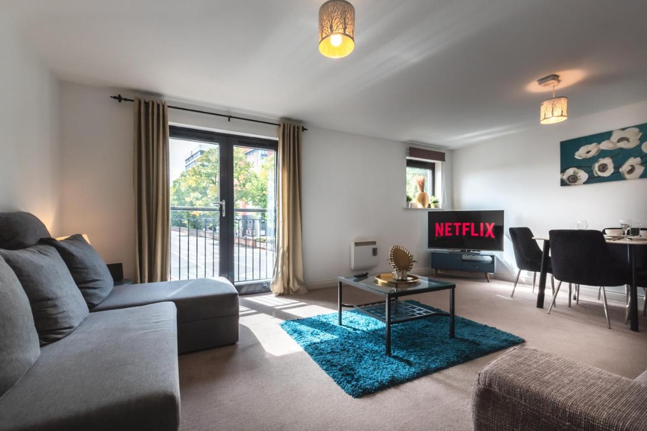 Best Price! Large Spacious 2 Bed Apartment - King Size Or Single Beds, Sofabeds, Smart Tvs, Free Parking Southampton Eksteriør billede